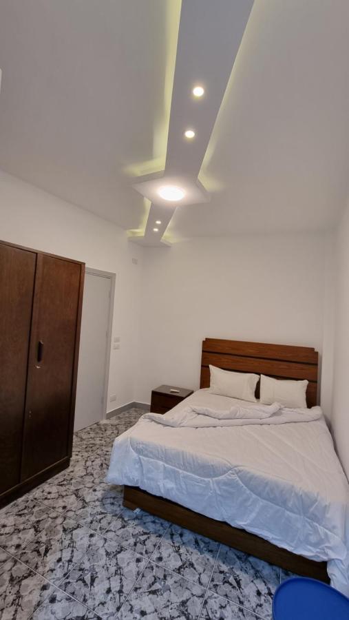 Alex Gate Apartment - Families Only Alexandria Exterior photo